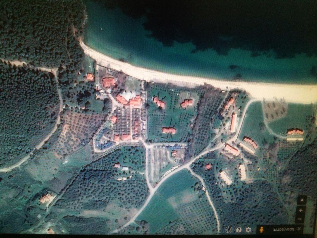 Stonehouse & Casa Al Sole E Al Mare Villa Nea Roda Exterior photo