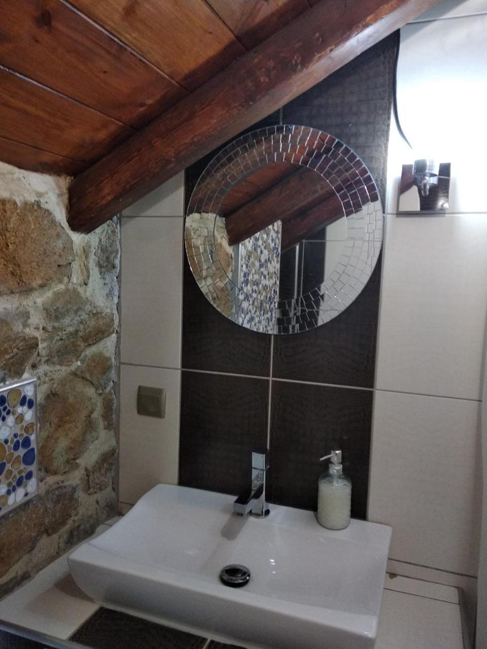 Stonehouse & Casa Al Sole E Al Mare Villa Nea Roda Exterior photo